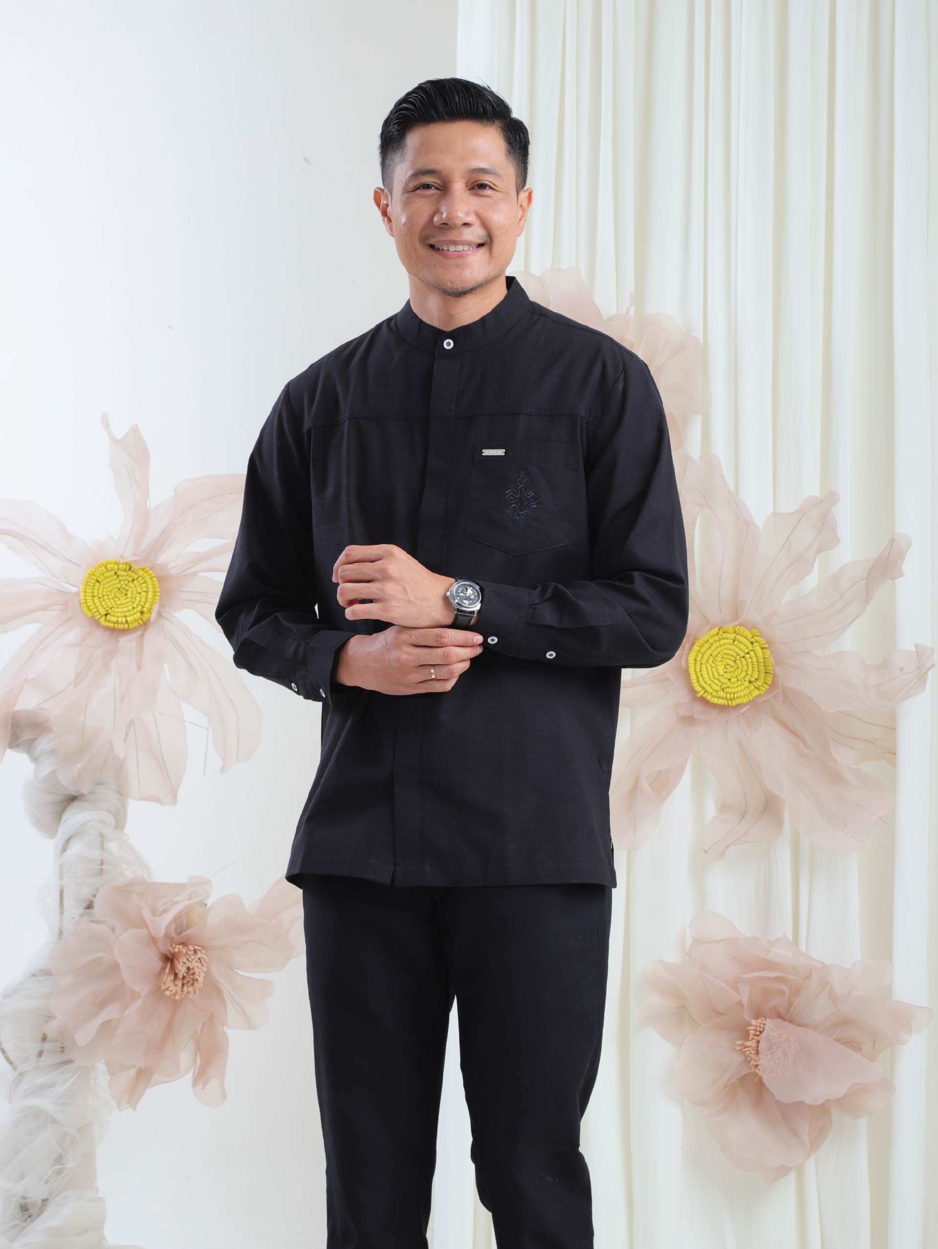 Spring Couple Black-03